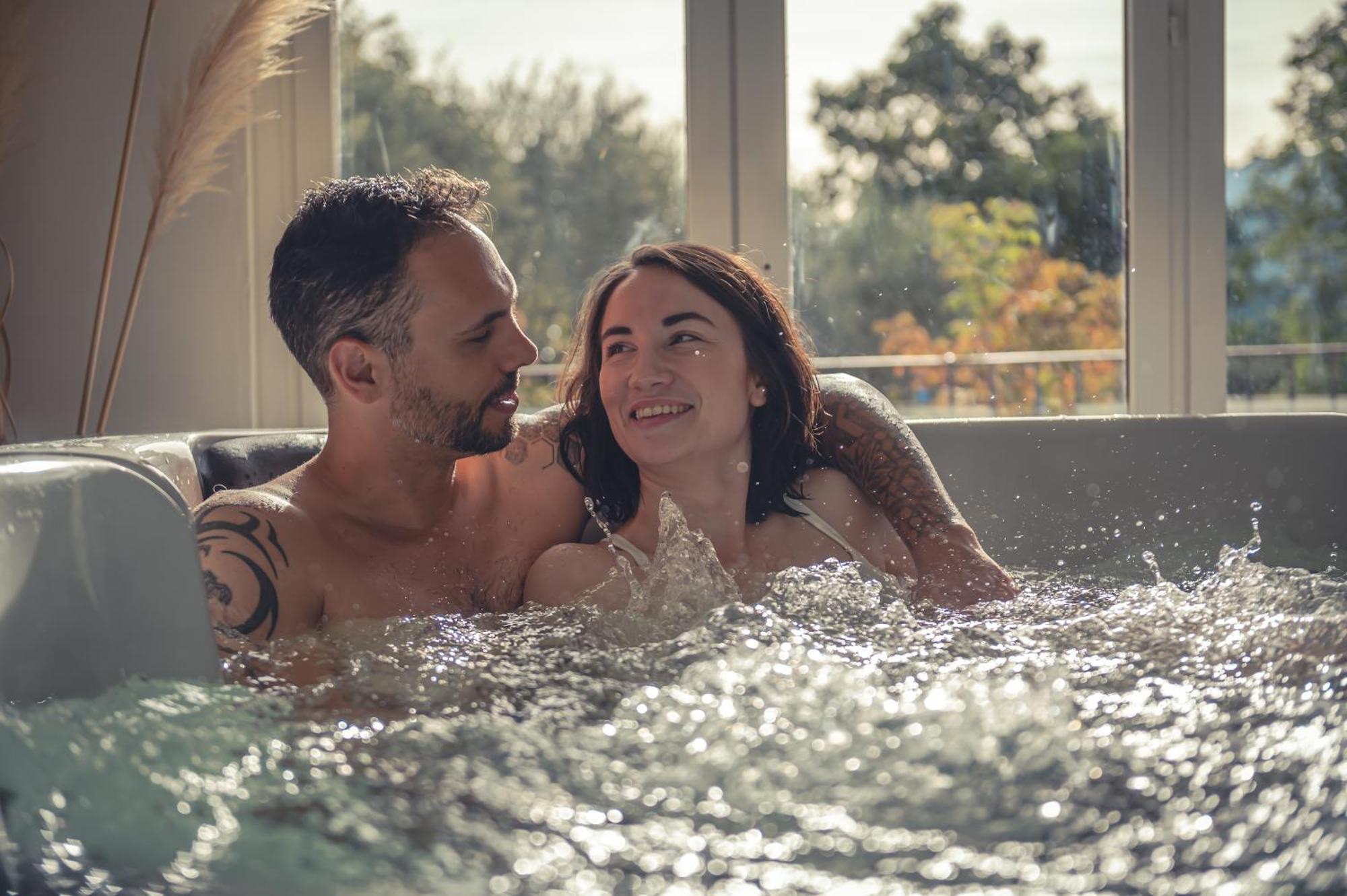 Logis Hotel Restaurant Le Plantevin Propiac Zewnętrze zdjęcie