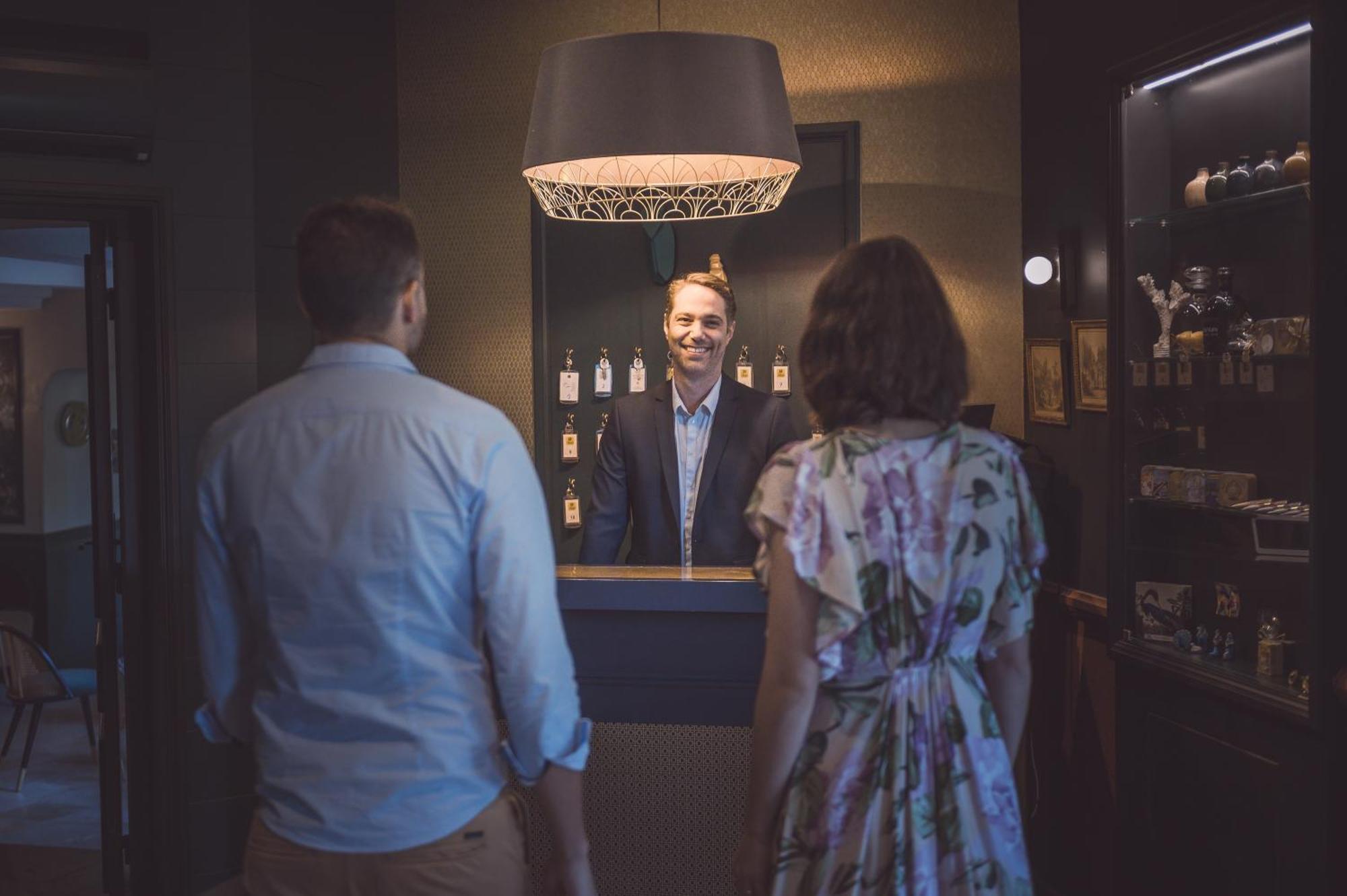Logis Hotel Restaurant Le Plantevin Propiac Zewnętrze zdjęcie