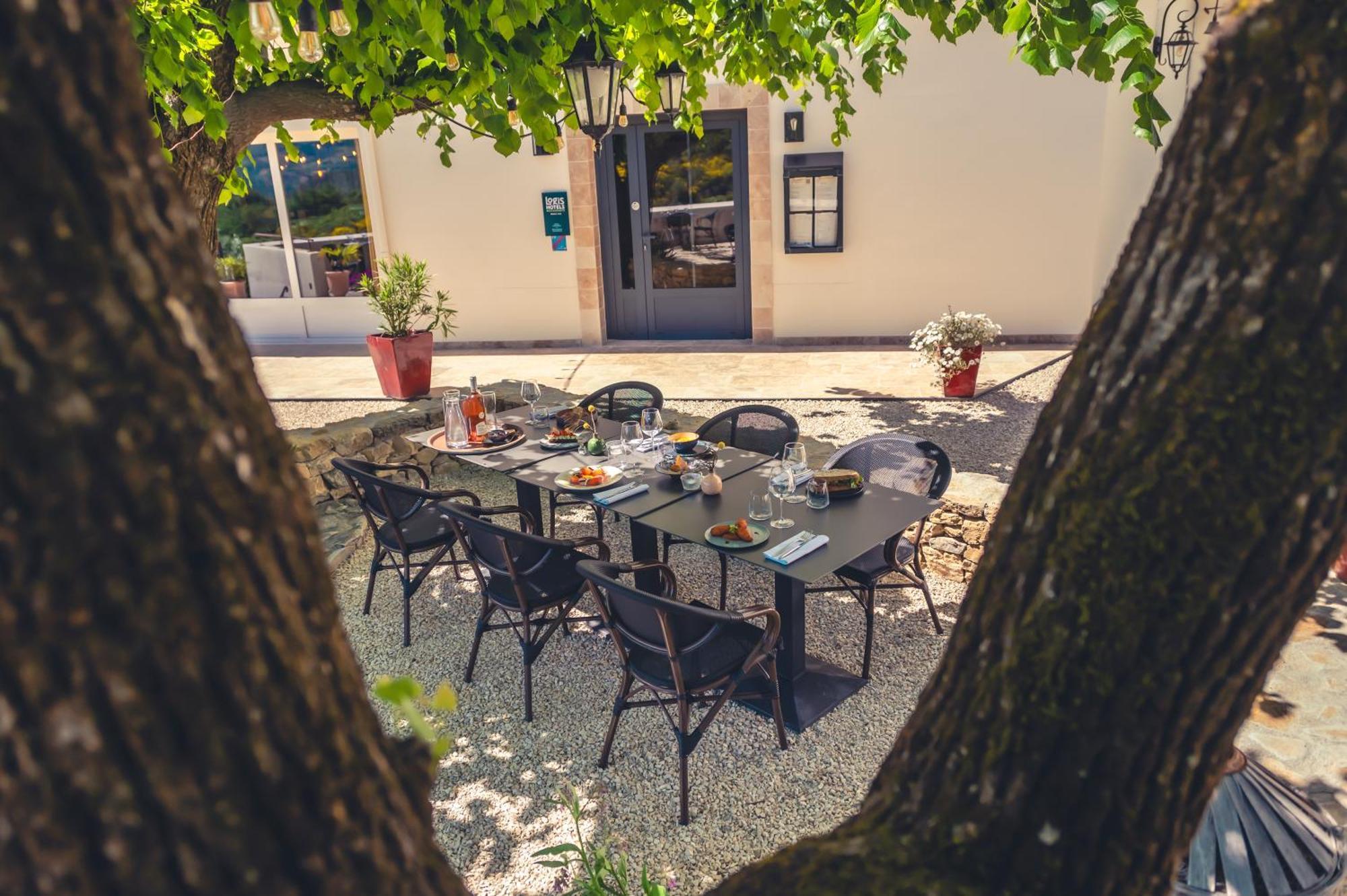 Logis Hotel Restaurant Le Plantevin Propiac Zewnętrze zdjęcie