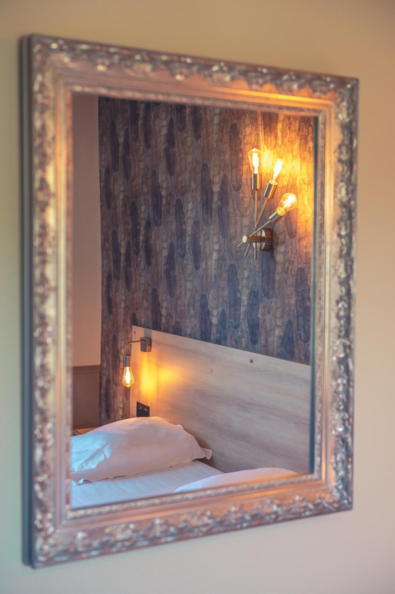 Logis Hotel Restaurant Le Plantevin Propiac Zewnętrze zdjęcie