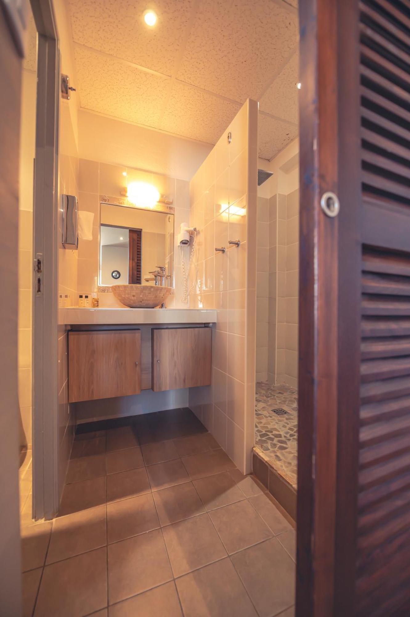 Logis Hotel Restaurant Le Plantevin Propiac Zewnętrze zdjęcie