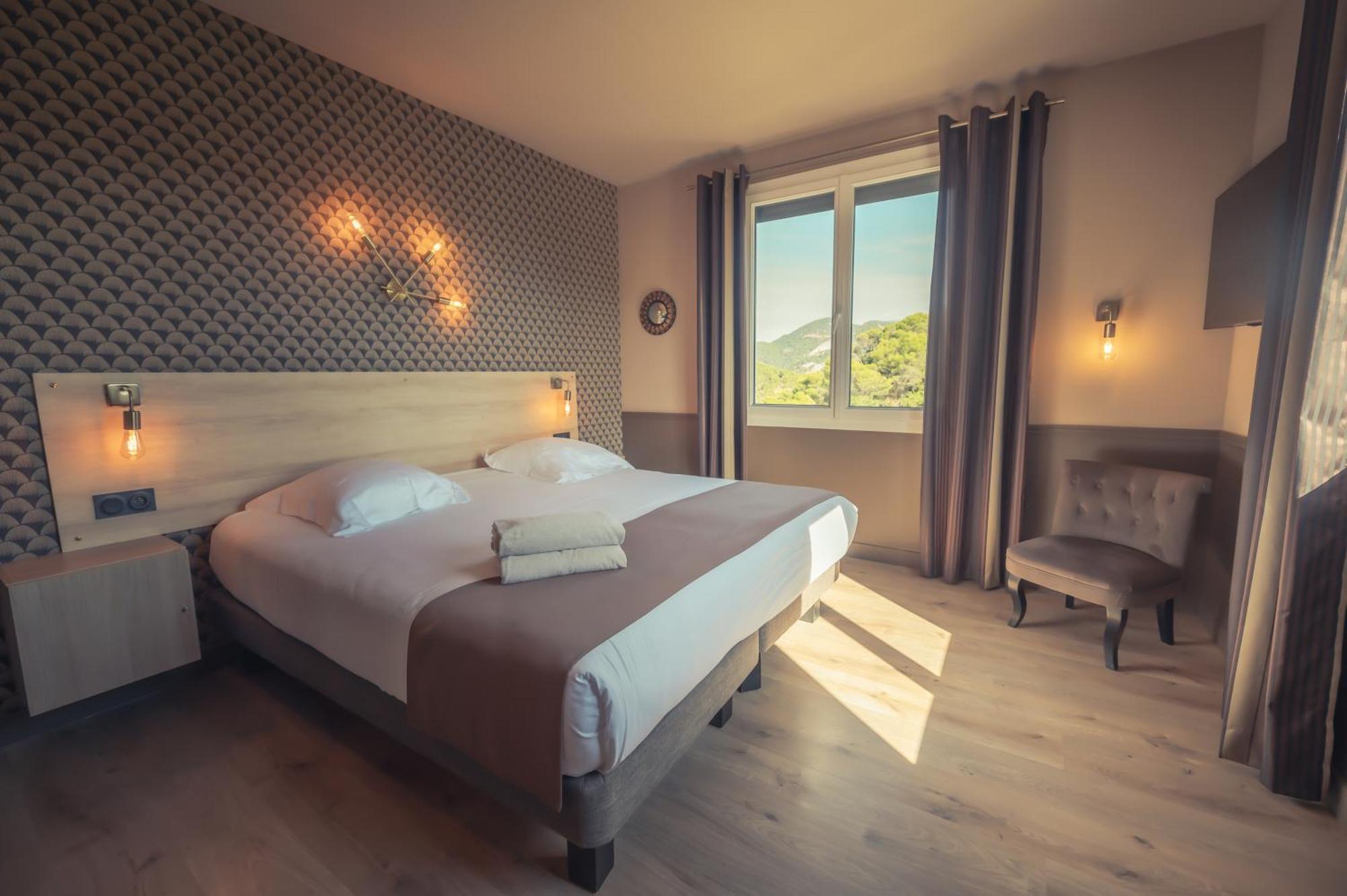Logis Hotel Restaurant Le Plantevin Propiac Zewnętrze zdjęcie