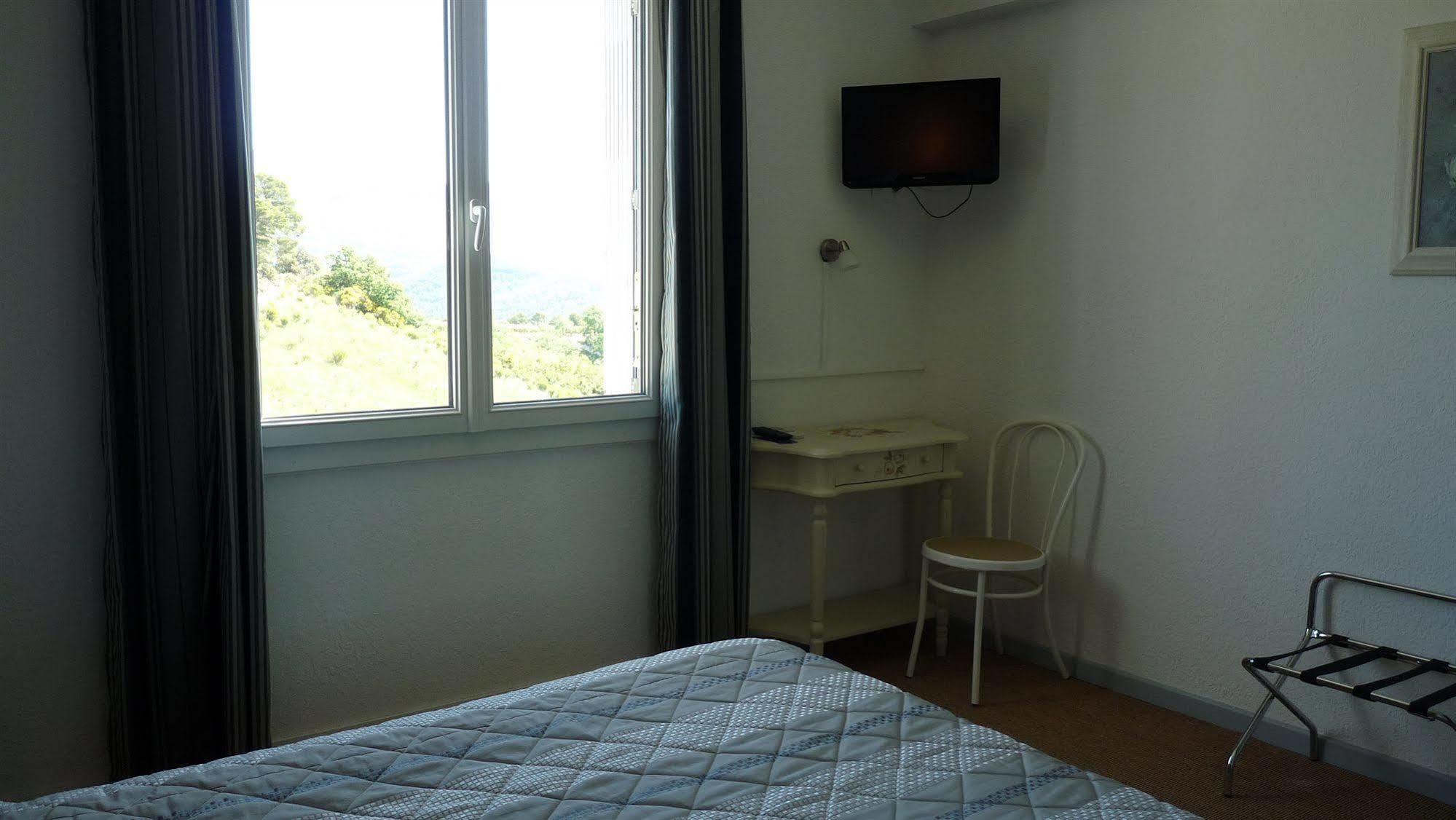 Logis Hotel Restaurant Le Plantevin Propiac Zewnętrze zdjęcie